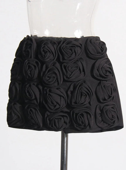 Appliques Chic Short Pant - Fashion Pov