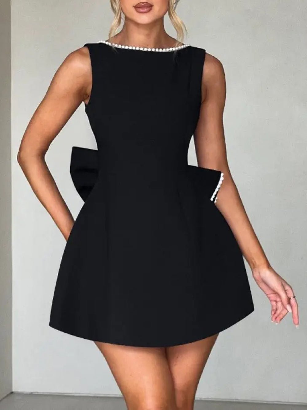 Elsie Sleeveless Mini Dress Black / L